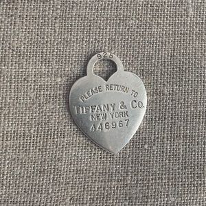 TIFFANY & CO Heart pendant